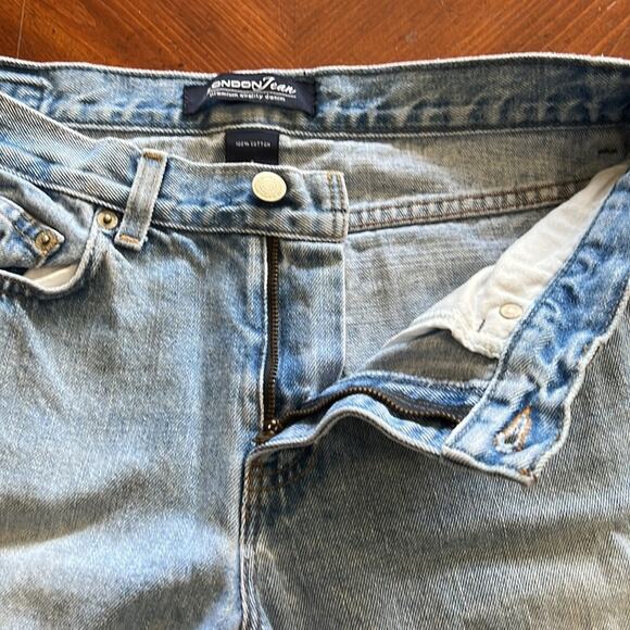 London Jean Lightwash Blue Denim Straight Leg Jeans Woman Size 6 Classic Rise - Picture 5 of 10